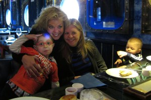 Coca y Claire y familia