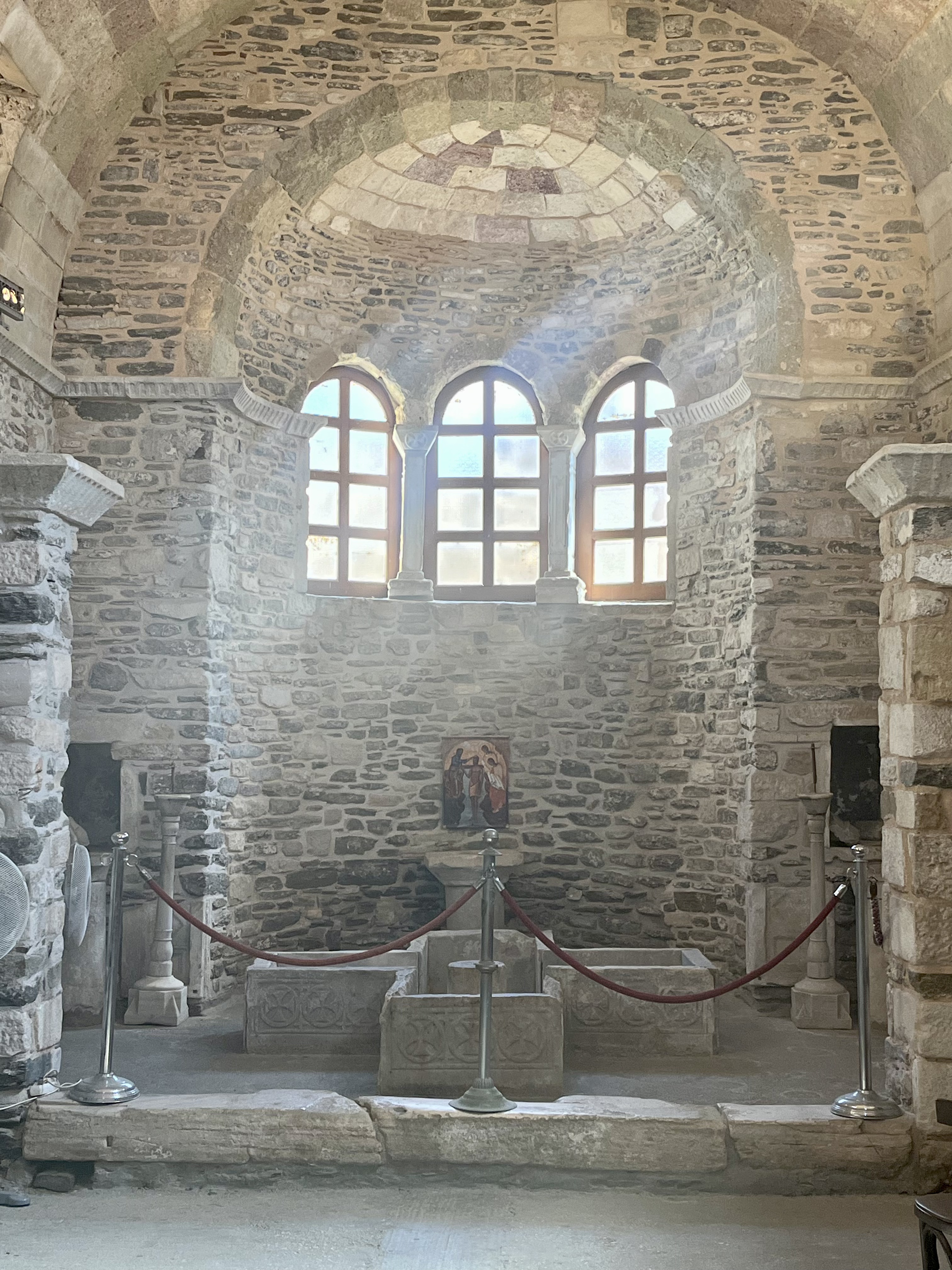 Panagia Ekatontapiliani