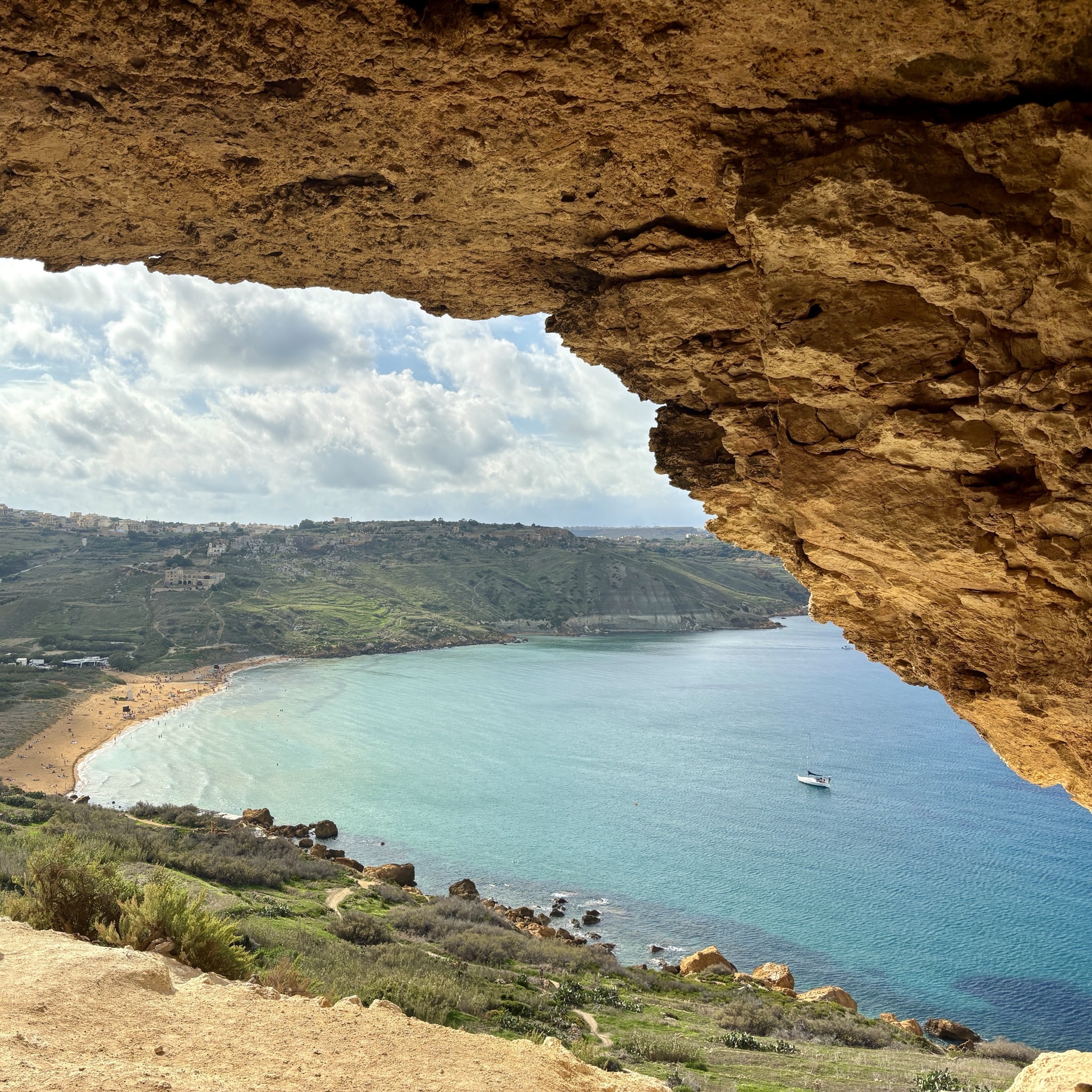 L-għar ta' Mixta - Gozo